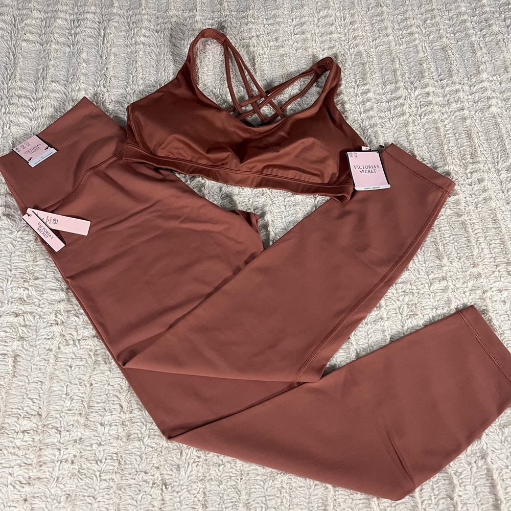 Victoria’s Secret Studio Legging and Sports Bra 2pc Outfit Set L NWT